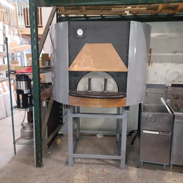 110-Pagw Earthstone Used Wood Burning Pizza Oven