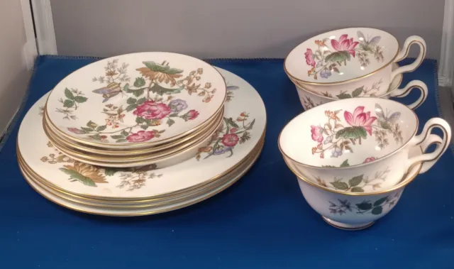 Lot or SET of 12 WEDGEWOOD CHARNWOOD LUNCHEON PLATE CUPS & SAUCERS