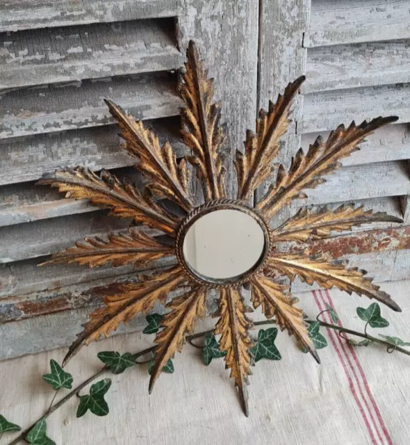 Ancien Miroir Soleil En Forme De Feuille Metal Dore Vintage