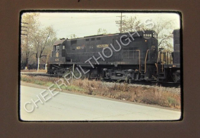 Original '76 Ektachrome Slide NW Norfolk Western 425 C424 New Haven, IN    37A2