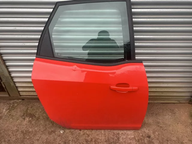 Vauxhall Meriva 2016 Drivers Side Rear Door Complete Red  Z547
