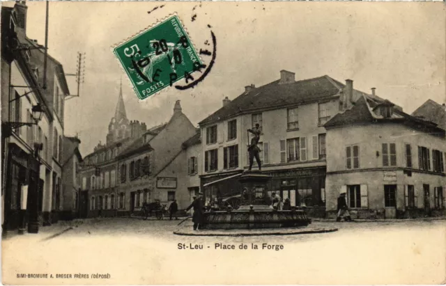 CPA Saint-Leu Place de la Forge FRANCE (1330305)