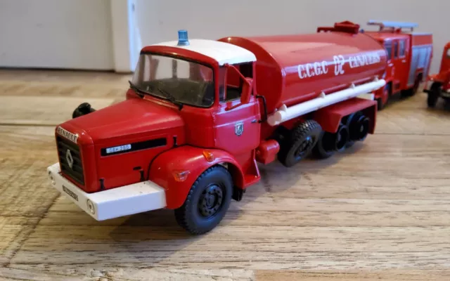 Berliet Renault gbh 280 citerne  camion pompier  ixo eligor solido   norev 1/43