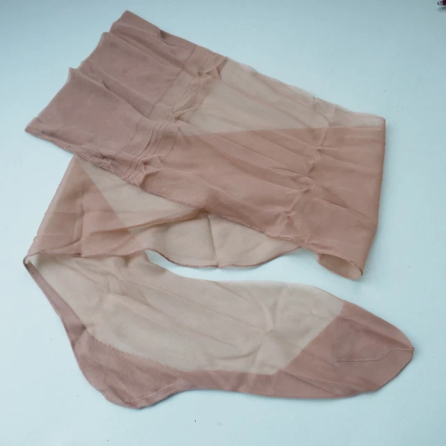 FULLY FASHIONED VINTAGE Seamed STOCKINGS Reinforced CUBAN Heel & Toe  (B4-1)