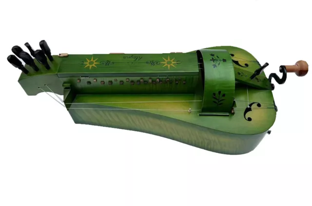 Bois d'érable couleur verte 6 cordes 24 touches vilebrequin, joli dessin. Bon son 2