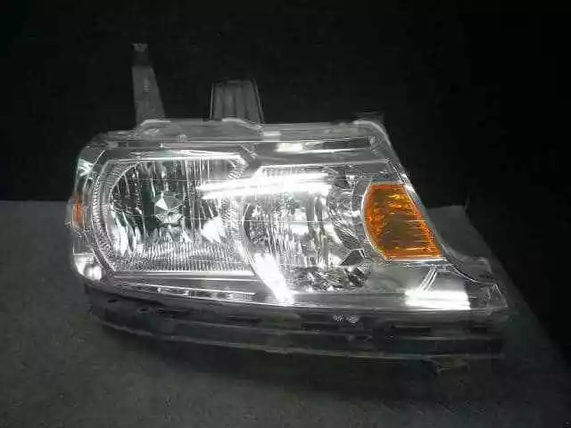 HONDA Step Wagon 2003 UA-RF3 Right Headlight 33101S7S901 [Used] [PA92378897]