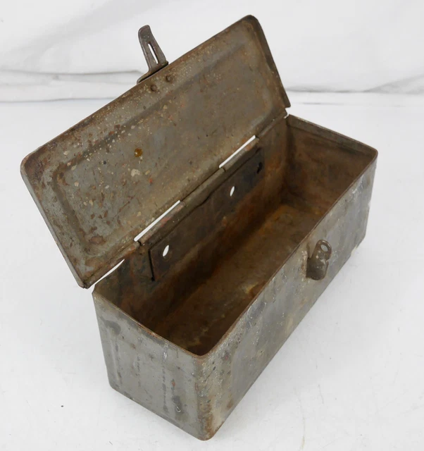 Boîte à Outils Pour Tracteur Unimog - Dimensions 270 X 136 X 151 Mm, Neuve