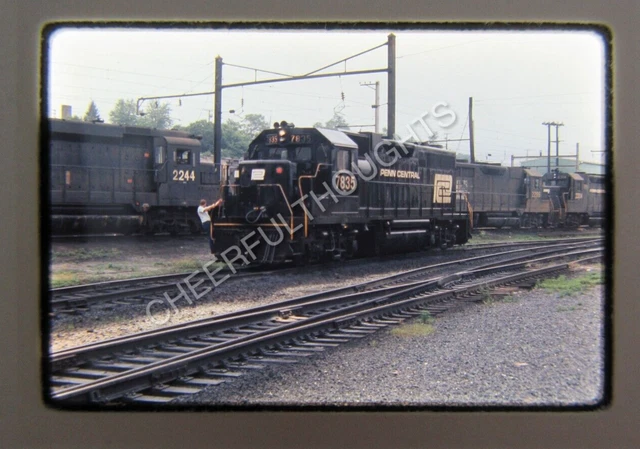 Original  '73 Ektachrome Slide PC Penn Central 7835 GP38 Enola    37T9