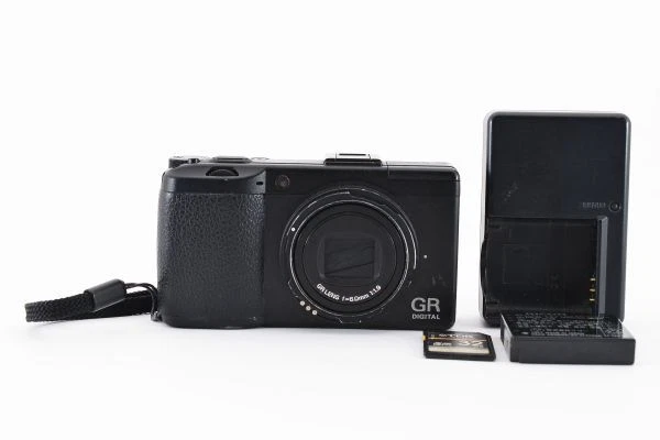Ricoh GR Digital III 10.0MP Point & Shoot Compact Digital Camera [Exc]