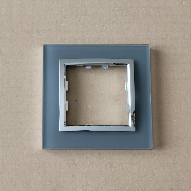 1 Plaque 1 poste Kallysta épure verre coloris Cristal Nuage - HAGER WK821