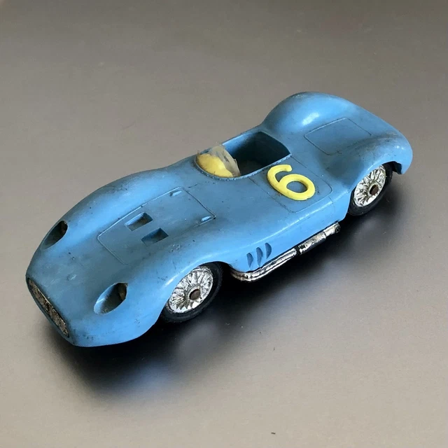 Voitures Miniatures NOREV - Maserati Ghibli N°170 + Monteverdi 375L N°18 - Modèles 1/43 à Collectionner