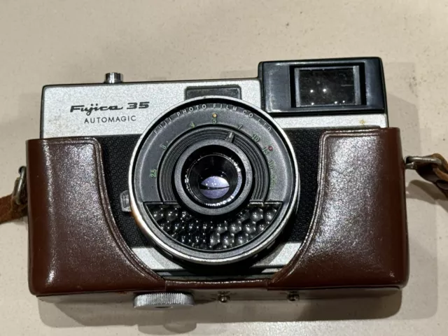 Vintage Boxed Fujica 35 Automatic Camera With Instructions