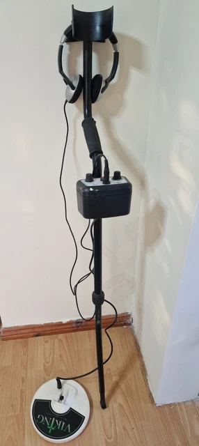 Viking V5 Metal Detector NEEDS REPAIR
