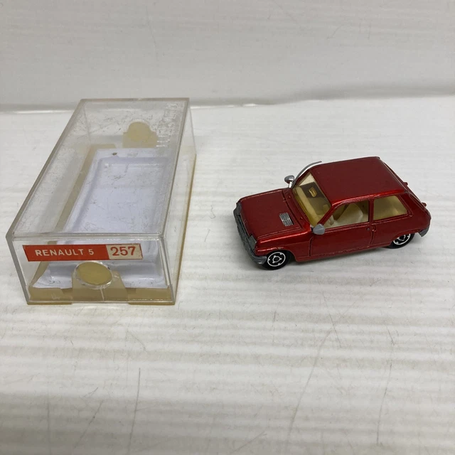 VINTAGE ANCIENNE MAJORETTE RENAULT 5 R5 n°257 éch:1/55 EUR 3,00 - FR