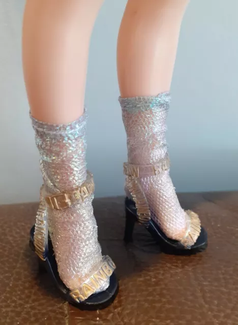 Rainbow High Dolls Clothes. Amaya Raine Series 2 Fab Sparkly Socks & Shoes NEW!!