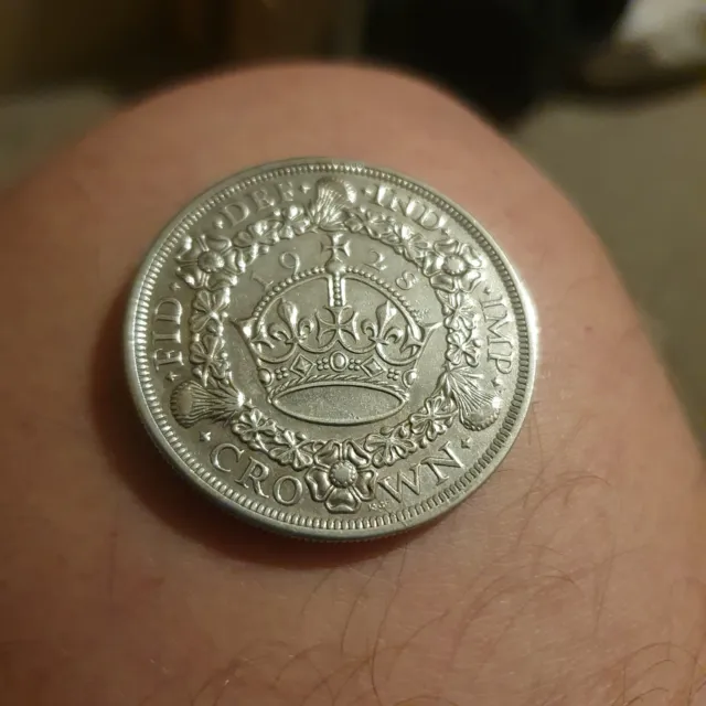 George V 1928 Wreath Crown. Nice honest coin. UK Bidders Only. Sorry.