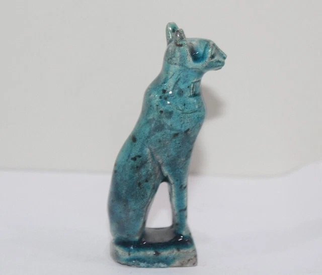 Statue égyptienne Antique Bastet Chat - Pierre Noire - Egypte H