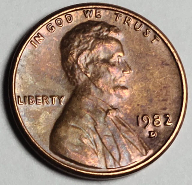 1982-D Lincoln Penny -Copper Cent 3.1 g - Small / Large Date
