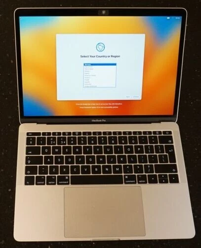 MacBook Pro 13 pollici, 2017, dual-core Intel Core i5