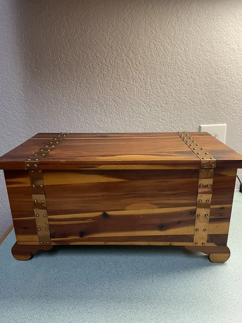 Antique Tea Caddy Chest Coffer Cedar Copper Hardware Superb Warmth 18”