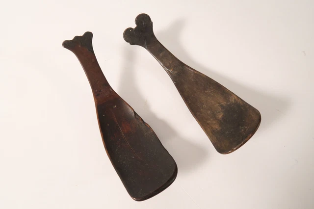 2 alte Holzlöffel Reis Löffel Tojara Sulawesi FC78 Old spoons Patina cuiller