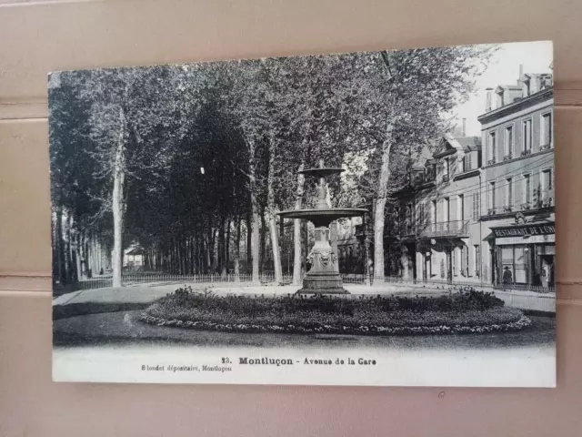 Cpa Montlucon Avenue De La Gare