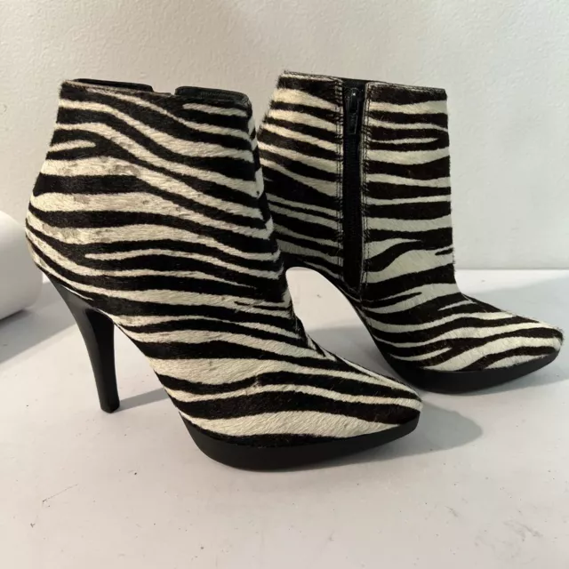 STEVE MADDEN Zebra Ankle Boots/ Heels/ Shoes womens size 8M night out side zip
