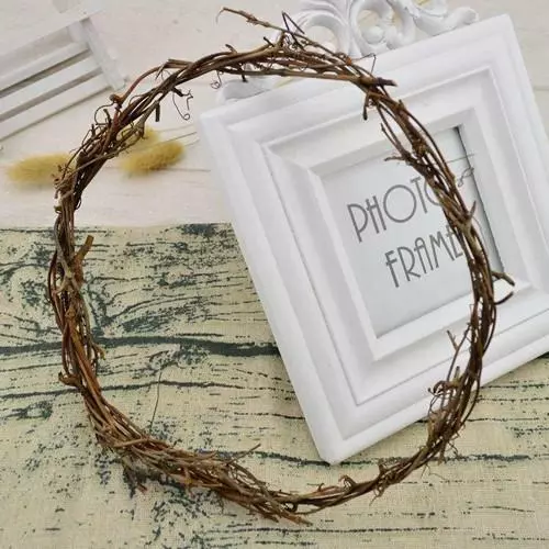 New Vine Rustic Wreath 8" Hoop - Wholesale Feathers & Craft Supplies