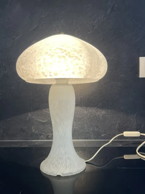 Lampe champignon blanche en pâte de verre