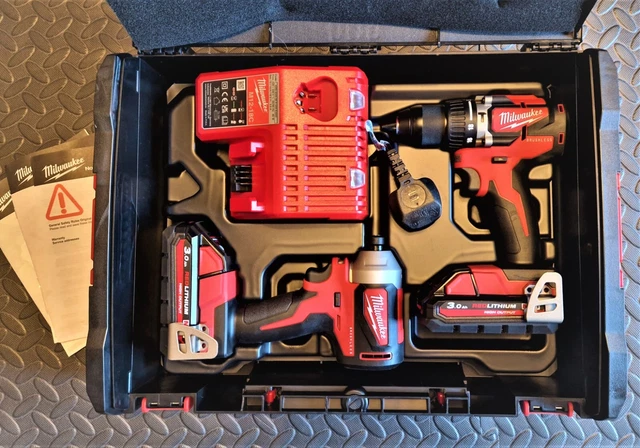 Milwaukee M18CBLPP2F-302X CONFEZIONE DOPPIA 18 V M18 CBLPD + M18CBLID 4933480786