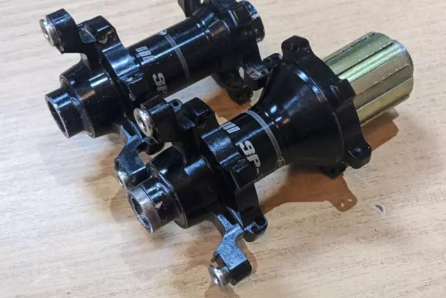 Hope Moyeu Arrière - Pro 5 - Centerlock - 12x142mm | Shimano HG - noir