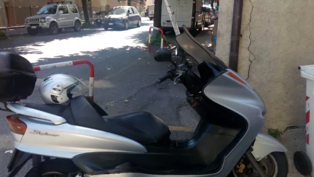 Scooter Majesty Yamaha 250 Cc Scooter Majesty Yamaha 250 Cc