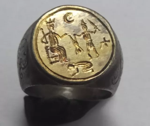 Late Medieval Silver Gilded Ring Depicting King Solomon's Judgement 1500-1600 Ad