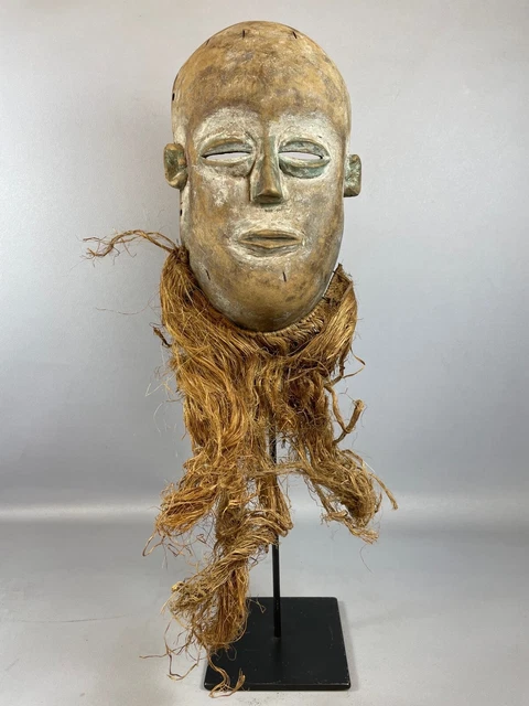 220438 - Old African mask from the Lengola - Congo
