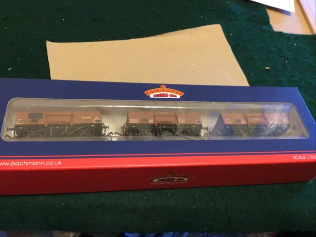 Bachmann Branchline 38-340 Triple pack  13 Ton high sided wagons weathered Boxed