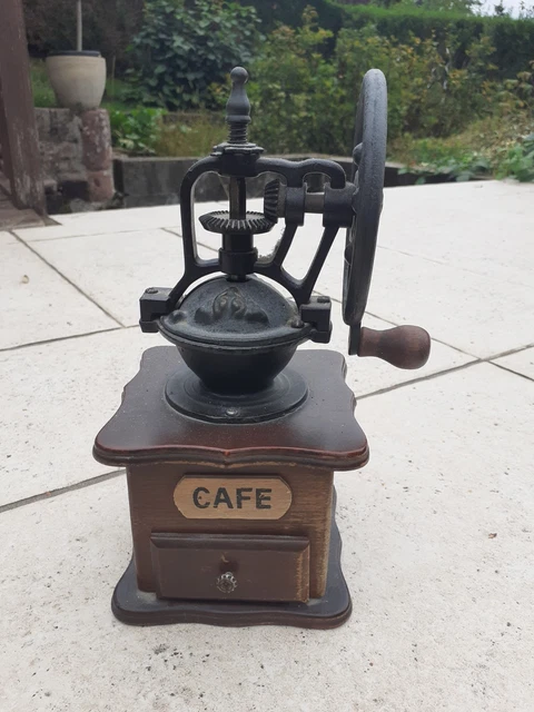Moulin à café vintage en bois au Meilleur Prix au Maroc Moulin à café vintage en bois au Meilleur Prix au Maroc