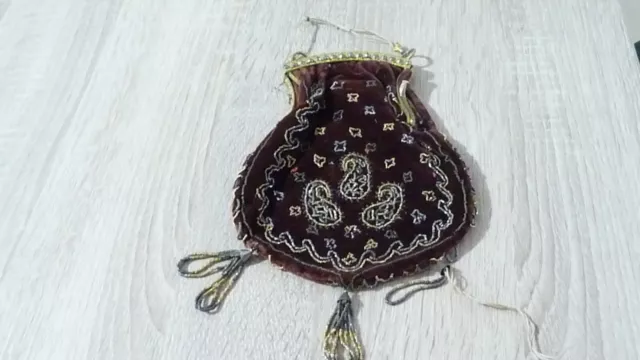 Ancien sac de bal bourse en velours et perles acier  réticule aumônière XIXème