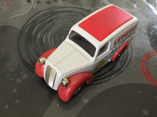 AUSTIN A35 VAN Wallace & Gromit - Corgi 1/43 EUR 43,95 - FR