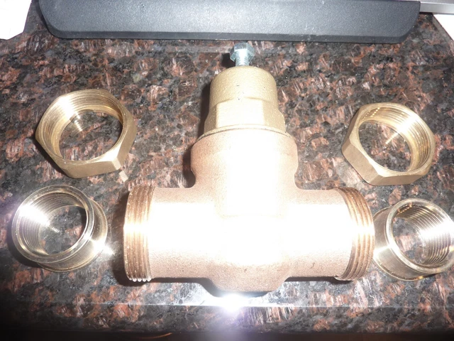 CASH-ACME Pressure Reducing Valve EB-45LF LEAD FREE  1” WITH THREADED CONNECTS