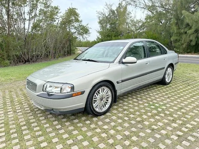 2000 Volvo S80 Carfax certified One owner No dealer fees