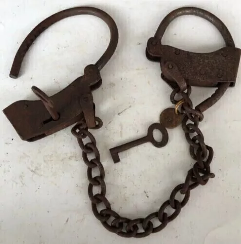 Antique Prison Handcuffs Iron Rust Adjustable Cuffs with Chain & Key