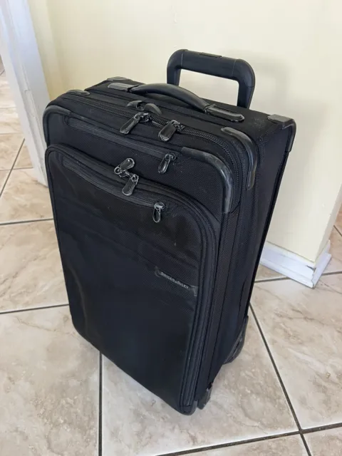 Briggs & Riley Baseline 22" Domestic Carry-On Expandable Roll Suitcase U122CX-4