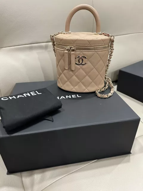 NWT CHANEL MINI Vanity Case Quilted Top Handle Beige Caviar $6,350.00 -  PicClick