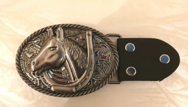 Cinturón con hebilla cabeza de caballo