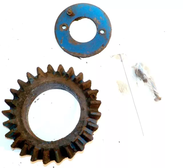 Ford 309 Planter Gear, Hopper Parts (Lot 852)