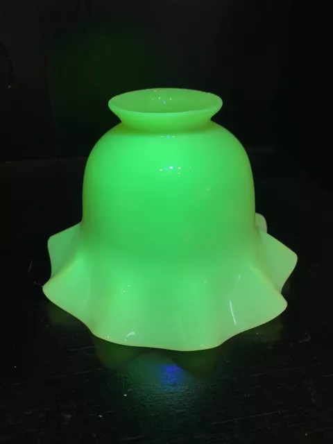 Antique Vintage Uranium Vaseline Glass Opalescent Tulip Lamp Light Shade