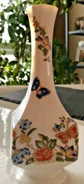 Vintage Aynsley English Fine Bone China 7"  Bud Vase Cottage Garden England
