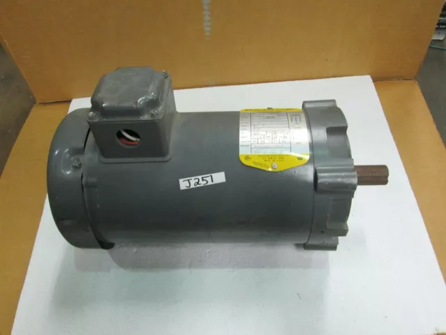 Baldor Motor Cat: VM3543T 3/4 HP Frame: 143TC RPM: 1140 Volts: 208-230/460(New)