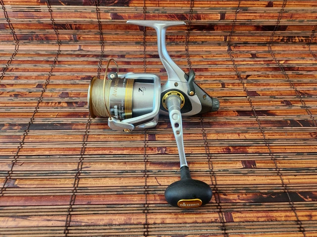 Surf Rods Okuma Avenger Baitfeeder Reel – Saltwater Spinning Reel