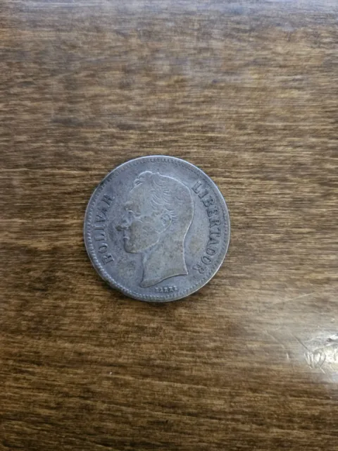 1935 Venezuela 2 Bolivares - 10 Gram (.835) Silver Coin Simon Bolivar Libertador